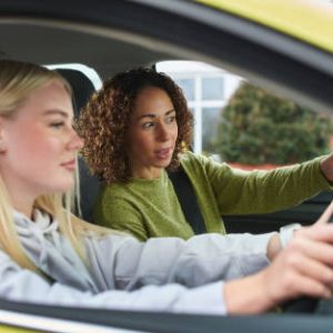 Should You Hire a Female Driving Instructor